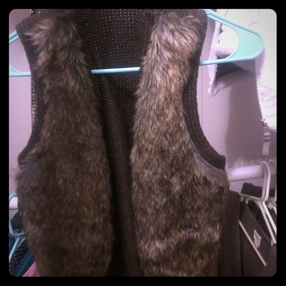 Ariat fur vest